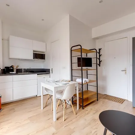 Le Mont Blanc - Charming T1 Ideal For 2 People With Balcony Annecy Exterior photo
